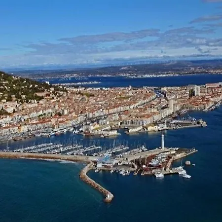 2 Pieces Avec Vue Mer 1 Sète